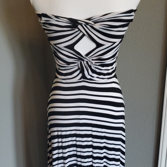Felicity Coco black white striped maxi - Picture 4 of 7